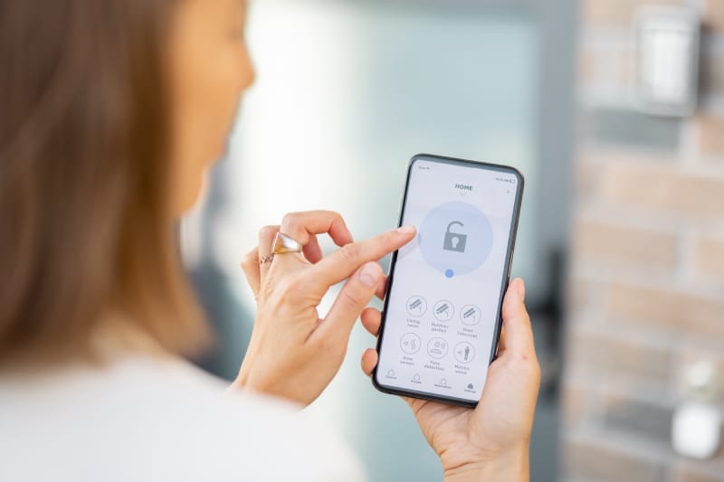 Smart Home Security: Remote Door Lock Control via Mobile App.